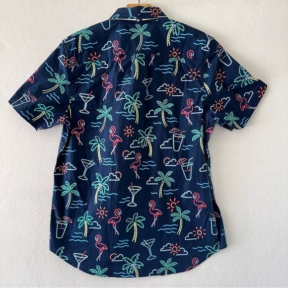 Chubbies The One Man Wolf Pack Friday Shirt The Neon Lights Medium NWT - Picture 5 of 11